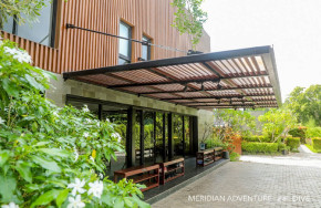 Meridian Adventure Dive Resort