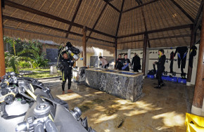 Alam Batu Tauchbasis