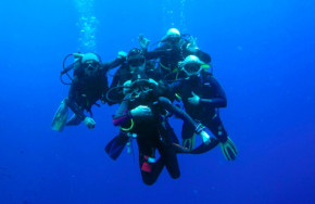 Bastianos Lembeh Dive Center
