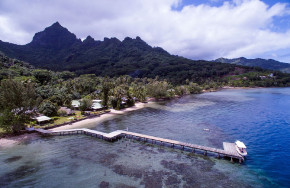 Linareva Moorea Beach Resort