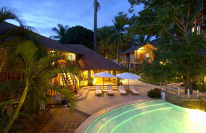 El Galleon Beach Resort